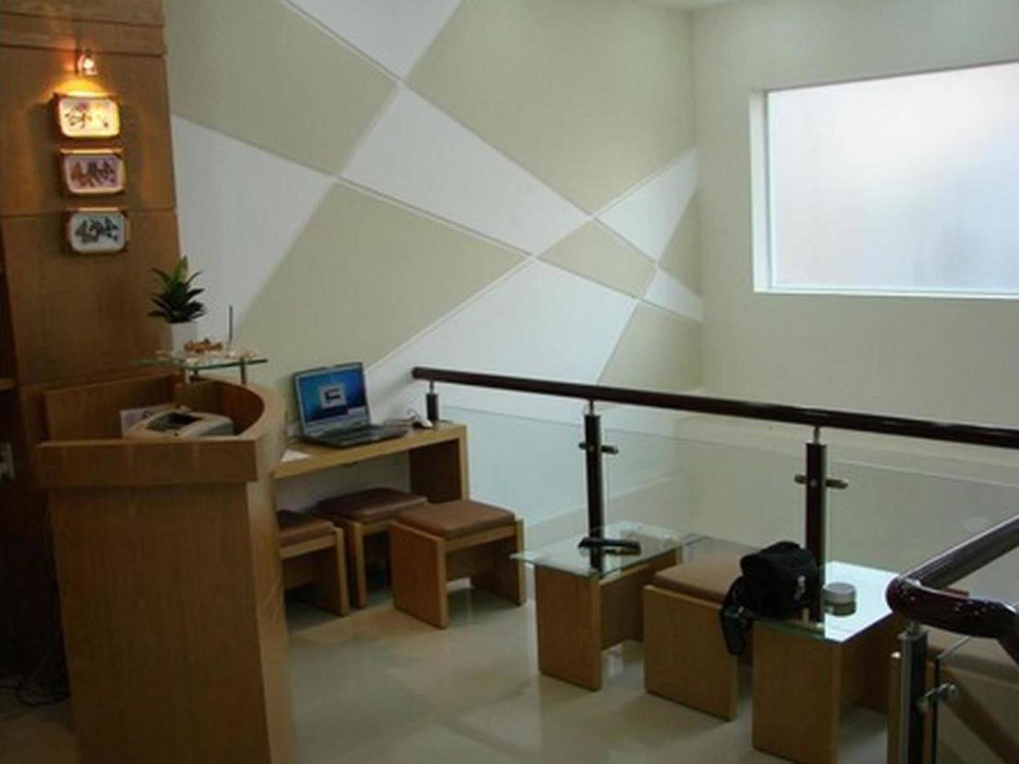 Cat Huy Hotel Ho Chi Minh City Exterior photo