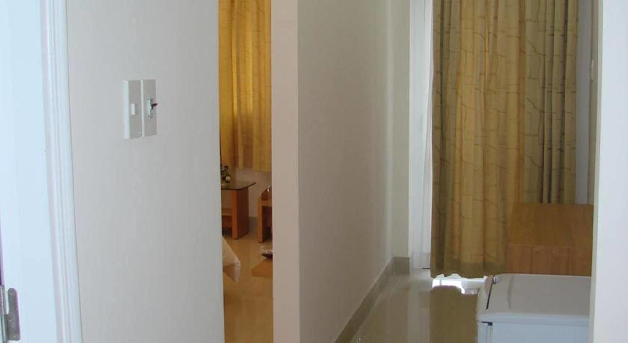 Cat Huy Hotel Ho Chi Minh City Exterior photo